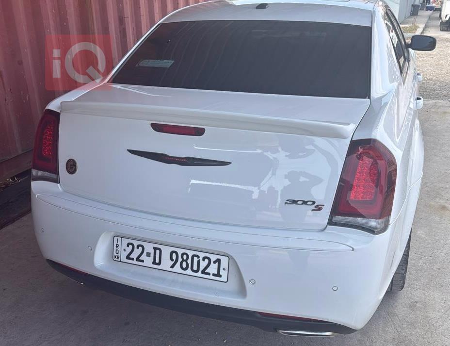 كرايسلر 300